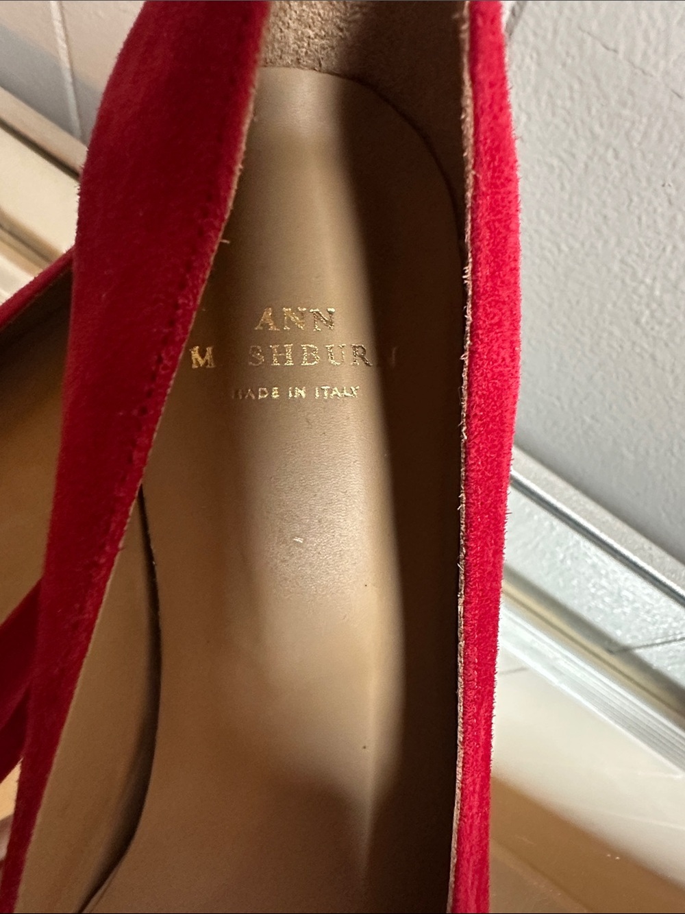 ANN MASHBURN Red Suede Classic Pump